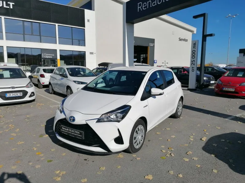 Toyota Yaris 1.5VVT-i HYBRID Image 2