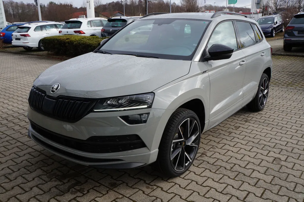 Skoda Karoq 1.5 TSI DSG SPORTLINE*NAVI*ACC*KAMERA*PANO Image 3