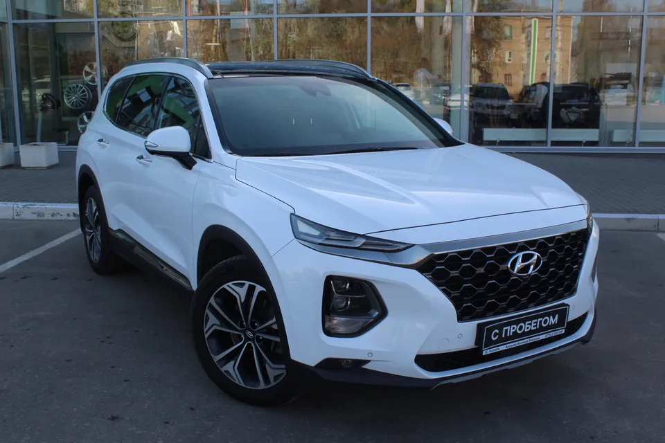 Hyundai Santa Fe Image 1